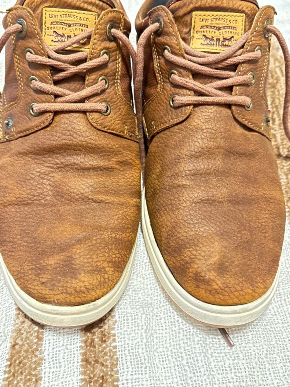Levi's Men's Tan-Brown Leather Chukka Lace-Up Boots! Size: 10.5